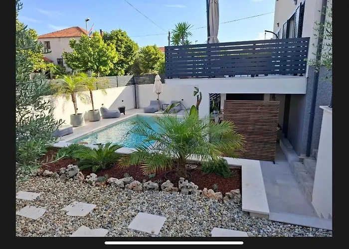 Didixi Lägenhet Pakoštane